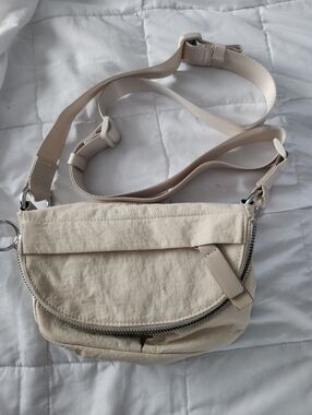 Beige Crossbody Shoulder Bag - Casual Everyday Style